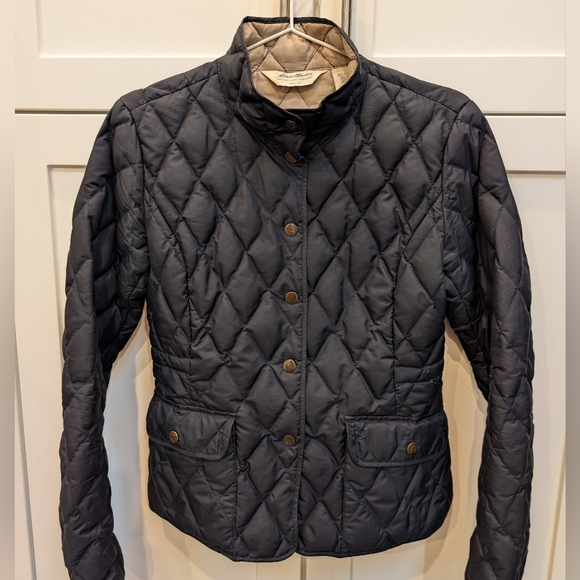 Eddie Bauer quilted jacket. - Picture 8 of 8